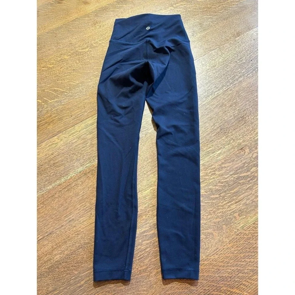 Lululemon Women's Leggings – Size 0 (See Measurements)‎